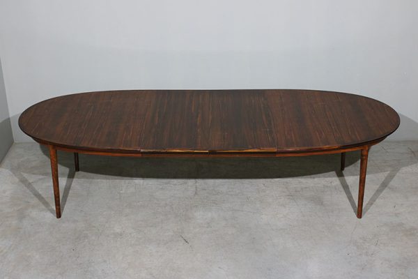 Mesa Niels O. Moller em pau santo