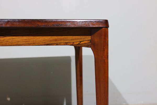 Mesa de jantar extensível Henning Kjaernulf em pau santo