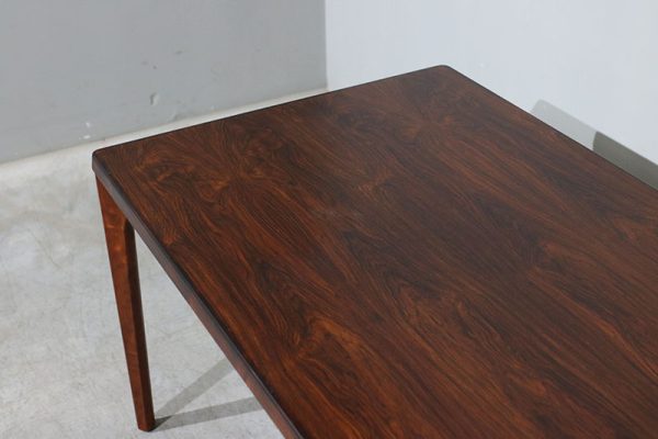Mesa de jantar extensível Henning Kjaernulf em pau santo