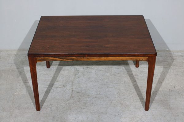 Mesa de jantar extensível Henning Kjaernulf em pau santo