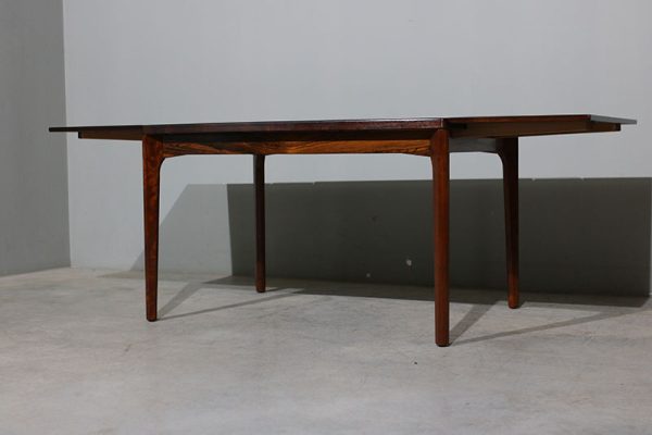Mesa de jantar extensível Henning Kjaernulf em pau santo