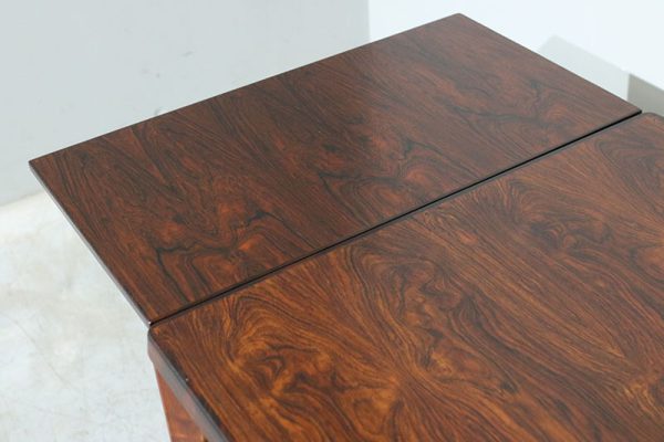 Mesa de jantar extensível Henning Kjaernulf em pau santo