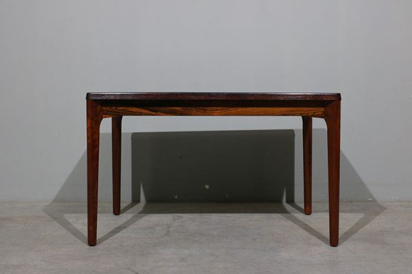 Mesa de jantar extensível Henning Kjaernulf em pau santo