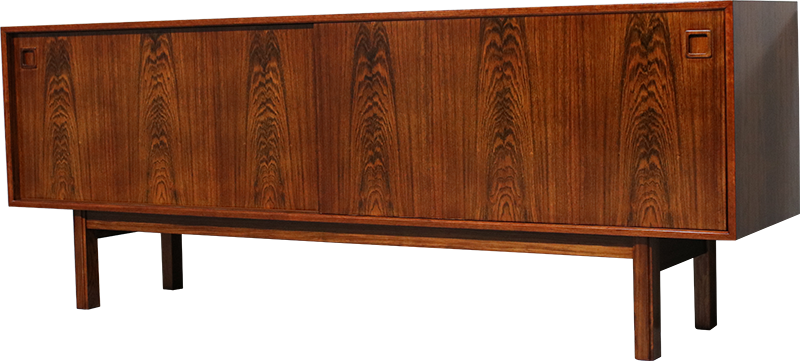 Aparador Gunni Omann Modelo 21 em pau santo